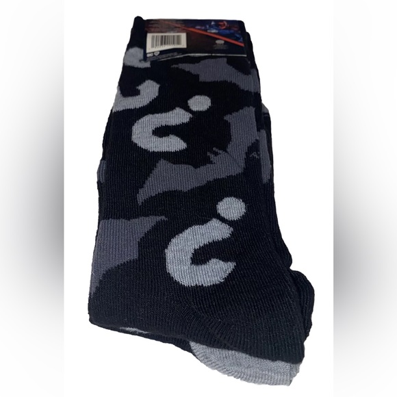 The Batman Crew Socks 2 Pair Men's 6-12 Black Gray w ? Riddler Dark Night DC NEW - Picture 9 of 10